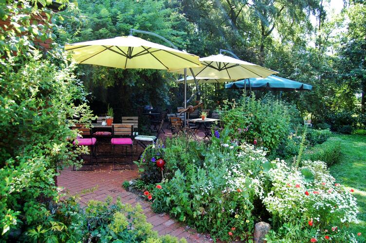 Café im Kräutergarten - Hof Brune
